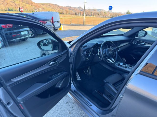 ALFA ROMEO Stelvio usata, con Cerchi in lega