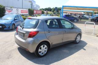 TOYOTA Yaris usata 17