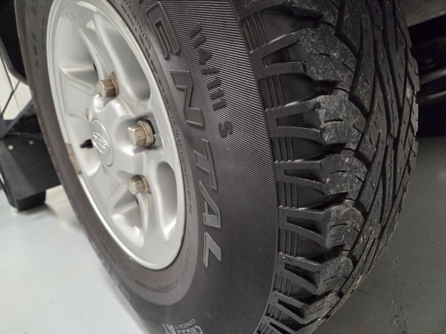LAND ROVER Defender usata 23