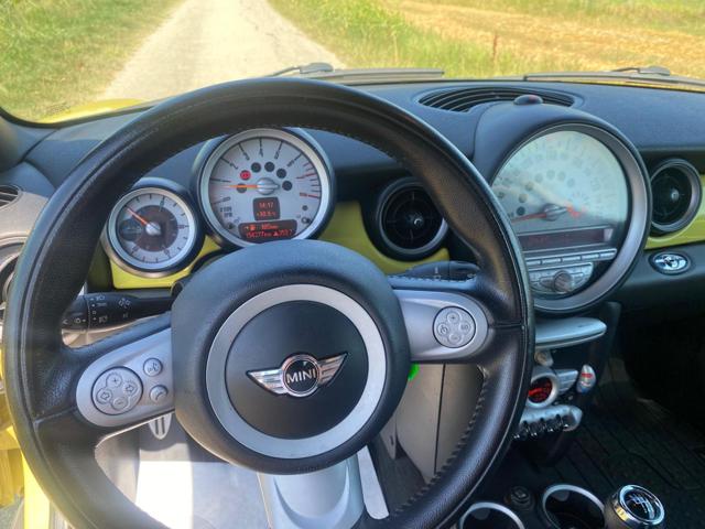 MINI Cabrio usata 22