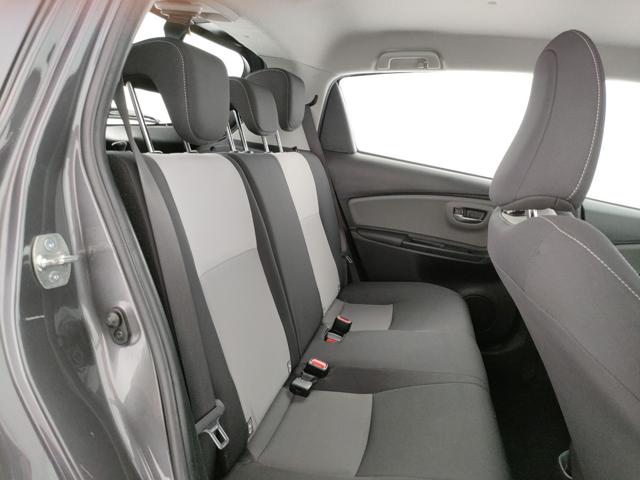 TOYOTA Yaris usata, con Volante in pelle