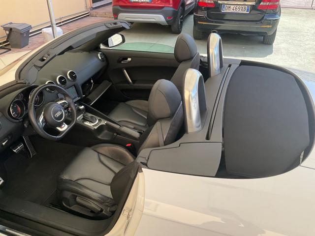 AUDI TT usata, con Autoradio