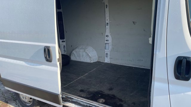 OPEL Movano usata, con MP3