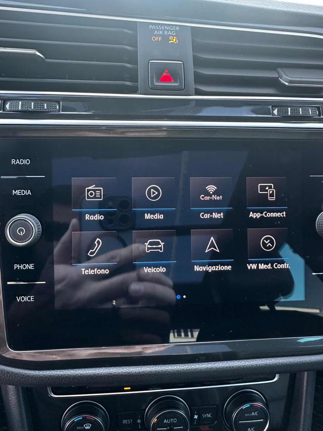 VOLKSWAGEN Tiguan usata, con Sensori di parcheggio anteriori