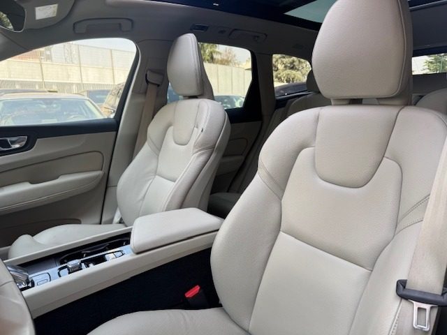 VOLVO XC60 usata, con Tettuccio apribile