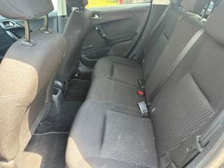 PEUGEOT 208 usata, con Autoradio