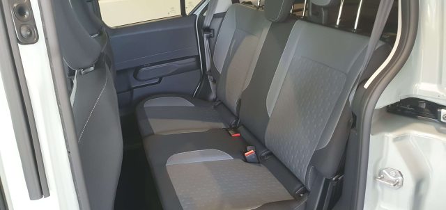 FORD Tourneo Courier usata, con ESP