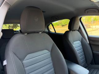 ALFA ROMEO Stelvio usata, con Sedile posteriore sdoppiato