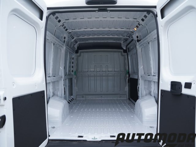 PEUGEOT Boxer usata, con ESP