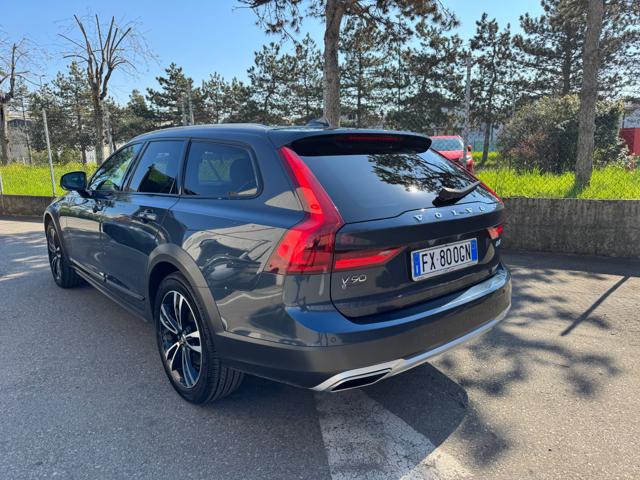 VOLVO V90 Cross Country usata, con Alzacristalli elettrici