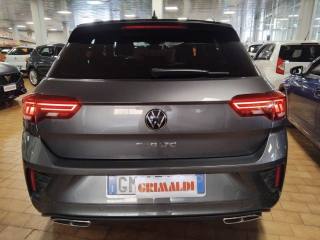 VOLKSWAGEN T-Roc usata, con Autoradio