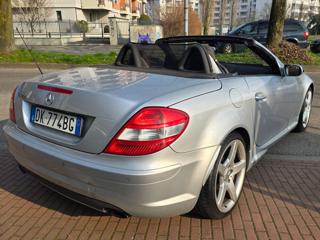 MERCEDES-BENZ SLK 200 usata, con Chiusura centralizzata