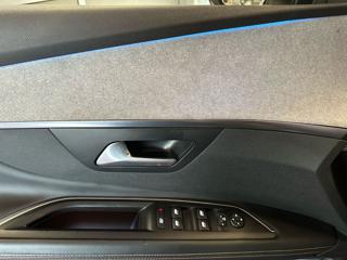 PEUGEOT 3008 usata, con Volante in pelle