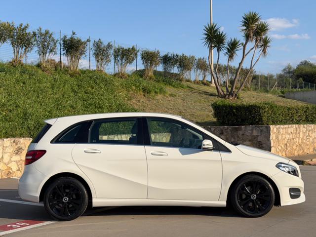 MERCEDES-BENZ B 180 usata, con Alzacristalli elettrici