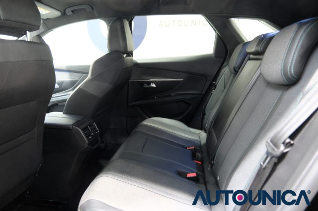 PEUGEOT 3008 usata, con Isofix
