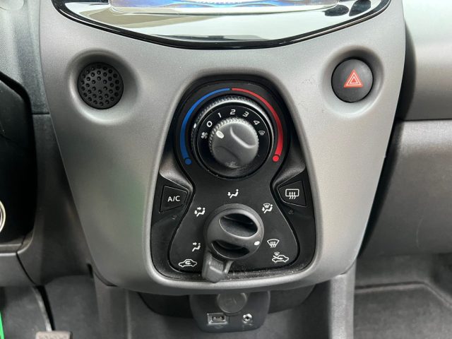 TOYOTA Aygo usata 21