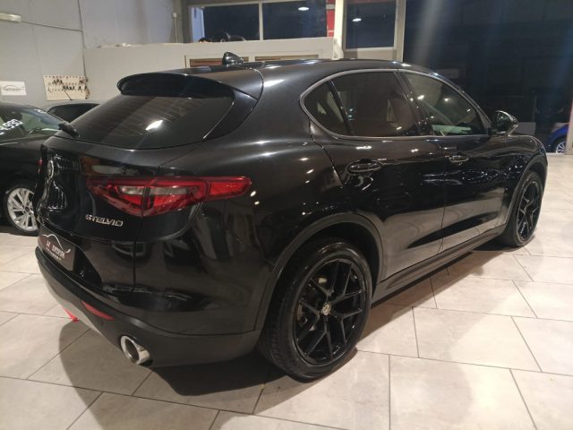 ALFA ROMEO Stelvio usata, con Alzacristalli elettrici