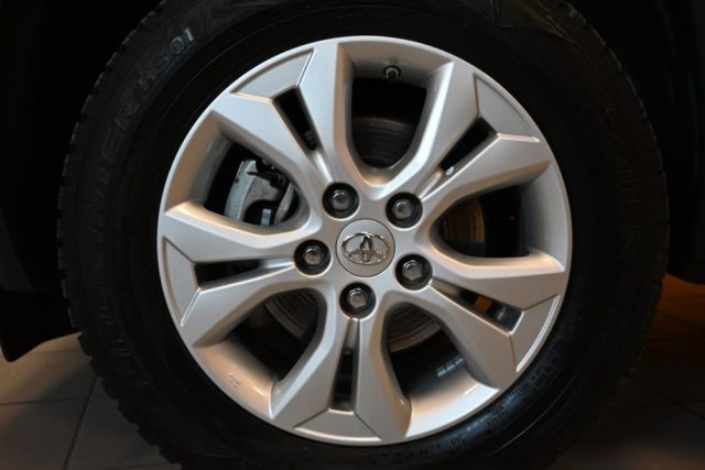 TOYOTA Yaris Cross usata 16