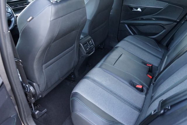 PEUGEOT 3008 usata, con Sensore di luce