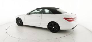MERCEDES-BENZ E 220 usata, con USB
