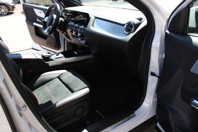 MERCEDES-BENZ GLA 250 usata, con Fendinebbia