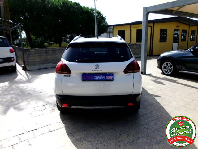 PEUGEOT 2008 usata, con Autoradio