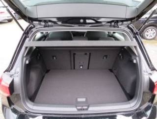 VOLKSWAGEN Golf usata, con Autoradio