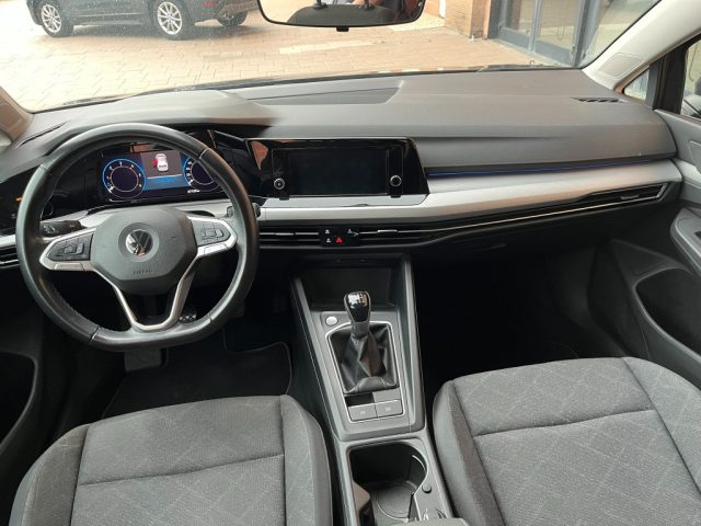 VOLKSWAGEN Golf usata, con Autoradio