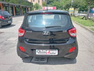 HYUNDAI i10 usata, con Airbag laterali