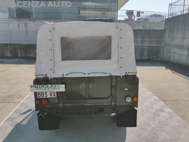 LAND ROVER Defender usata, con Boardcomputer