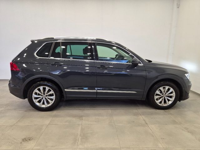 VOLKSWAGEN Tiguan usata, con Autoradio