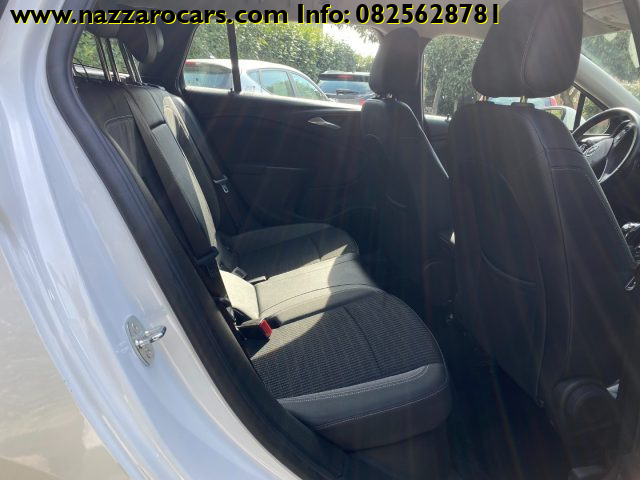 OPEL Astra usata, con Touch screen