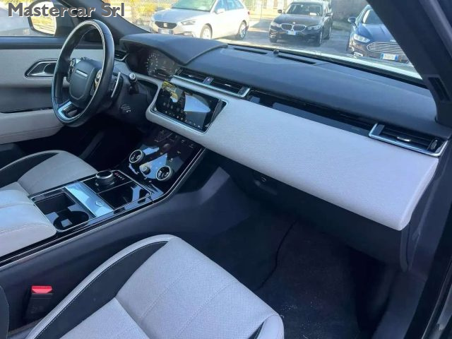LAND ROVER Range Rover Velar usata, con Autoradio