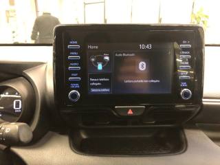 TOYOTA Yaris usata, con Bluetooth