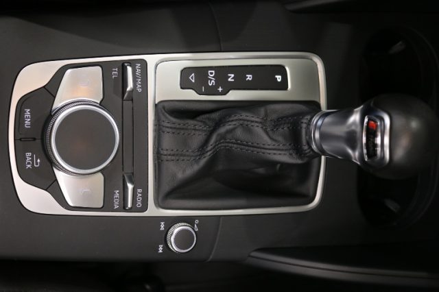AUDI A3 usata, con Specchietti laterali elettrici