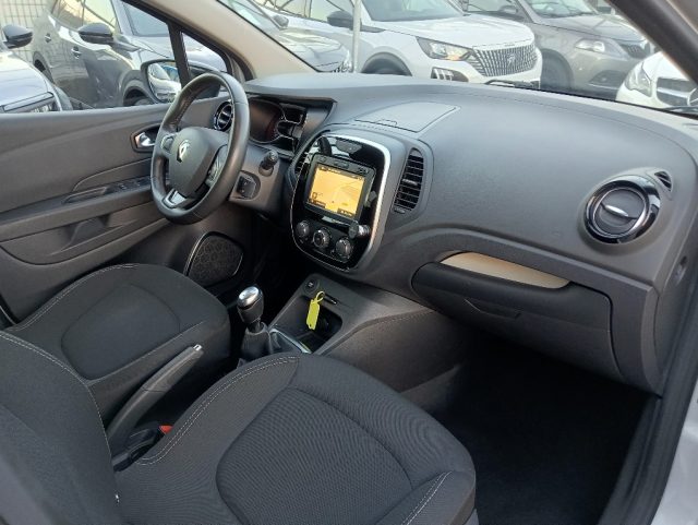 RENAULT Captur usata, con Sistema di navigazione