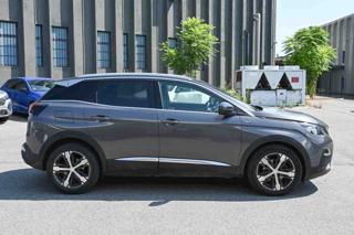 PEUGEOT 3008 usata, con Park Distance Control