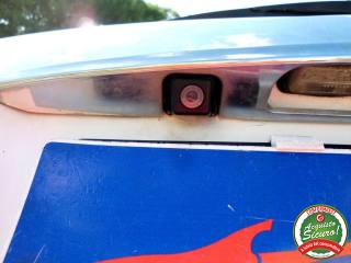 TOYOTA Yaris usata 32