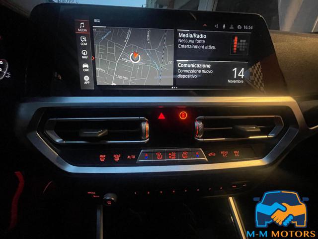 BMW 320 usata, con Touch screen
