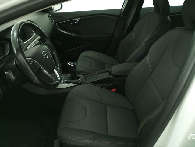VOLVO V40 Cross Country usata, con Sistema di navigazione