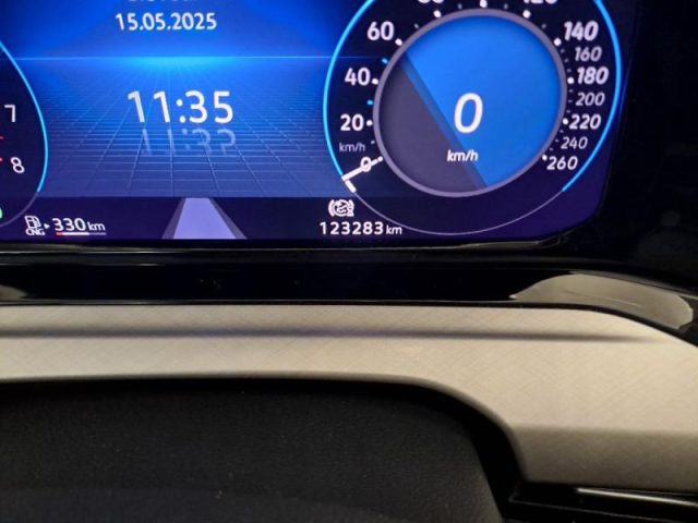 VOLKSWAGEN Golf usata, con Chiusura centralizzata