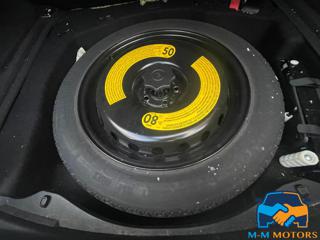 AUDI A8 usata, con Sensori di parcheggio anteriori