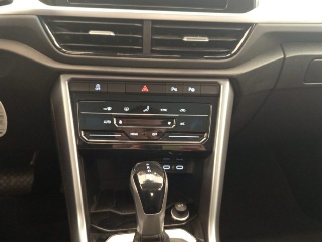 VOLKSWAGEN T-Roc usata 12
