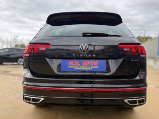 VOLKSWAGEN Tiguan usata, con Autoradio
