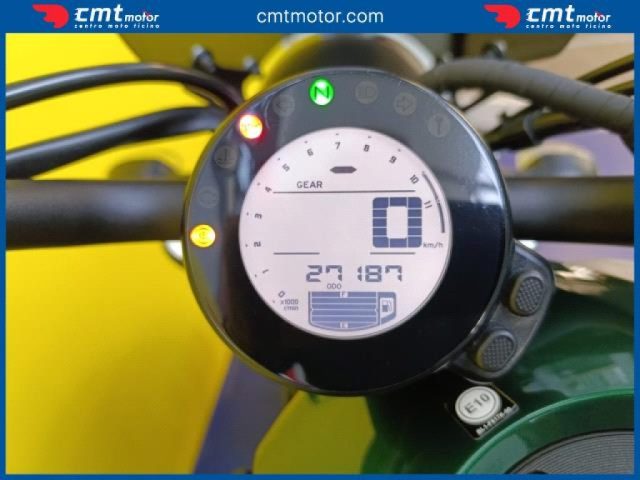 YAMAHA XSR 700 usata 4