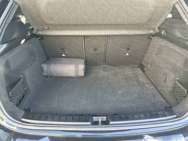 MERCEDES-BENZ GLA 250 usata, con Chiusura centralizzata
