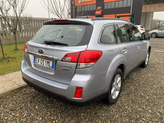 SUBARU OUTBACK usata, con Alzacristalli elettrici