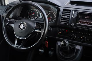 VOLKSWAGEN Caravelle usata, con Luci diurne