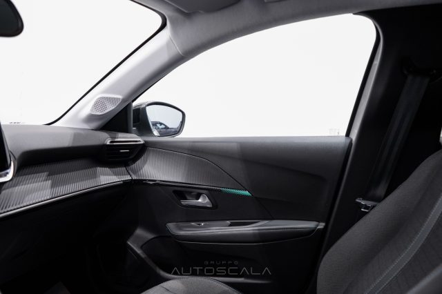 PEUGEOT 208 usata, con Volante in pelle