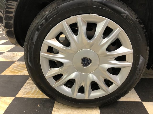 LANCIA Ypsilon usata 8